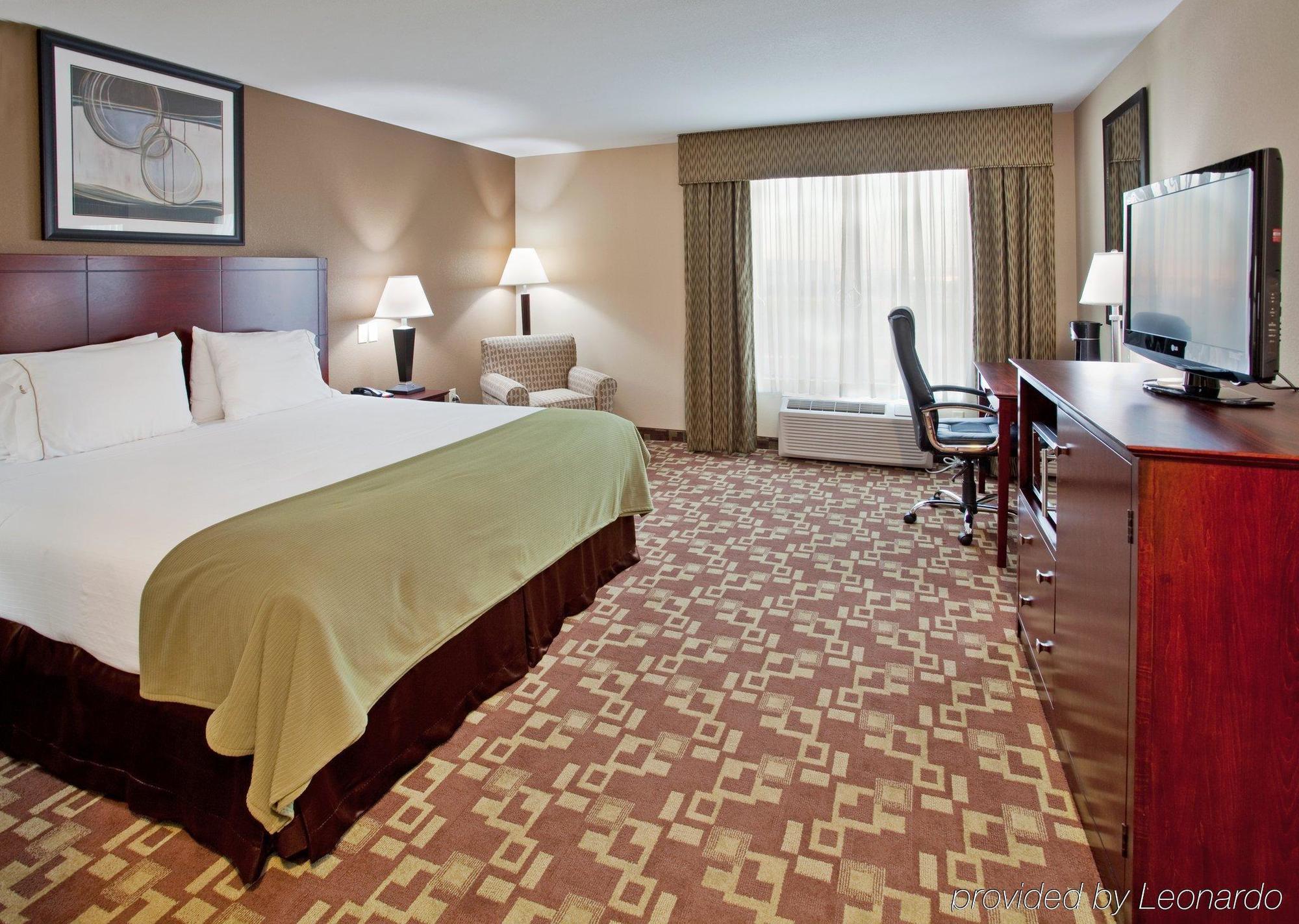 Holiday Inn Express Hotel & Suites St. Charles By Ihg Saint Charles Pokoj fotografie
