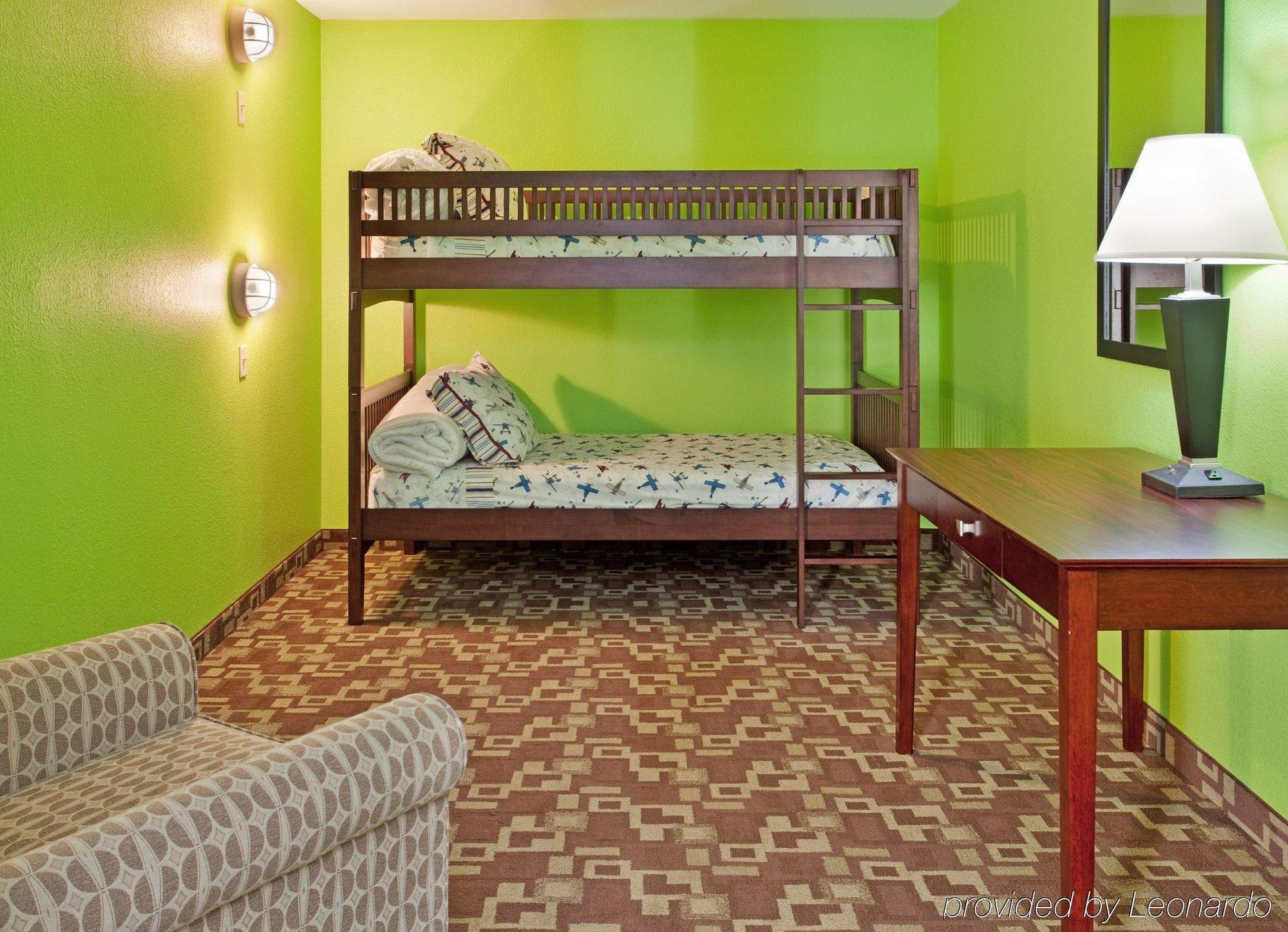 Holiday Inn Express Hotel & Suites St. Charles By Ihg Saint Charles Pokoj fotografie